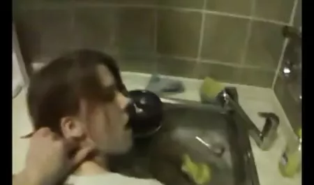 الفتاة سكس اخ واخته مصري في الحمام و امرأة مع الشعر الأحمر