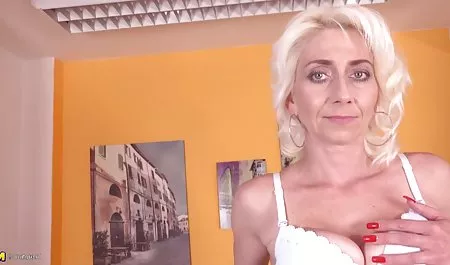 فتاة جميلة محارم مصري الجنس على كام