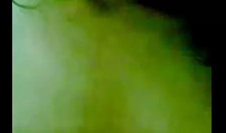 شابة جميلة و مليئة كريم سكس اخوات مصري