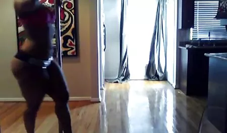 الفتاة فيديو سكس محارم مصرى أمام الكاميرا
